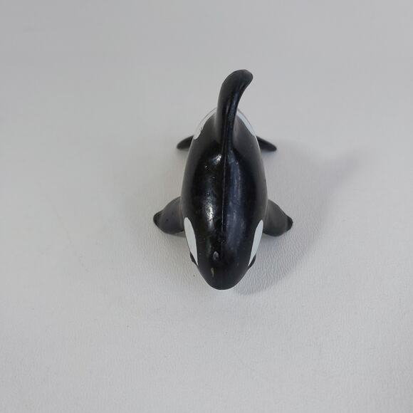 Free‎ Willy Pvc Figure - Picture 5 of 6